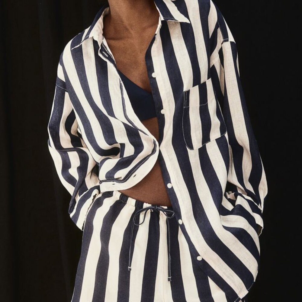 H&M Linen over-sized shirt navy/off white stripes. Size L. 2024